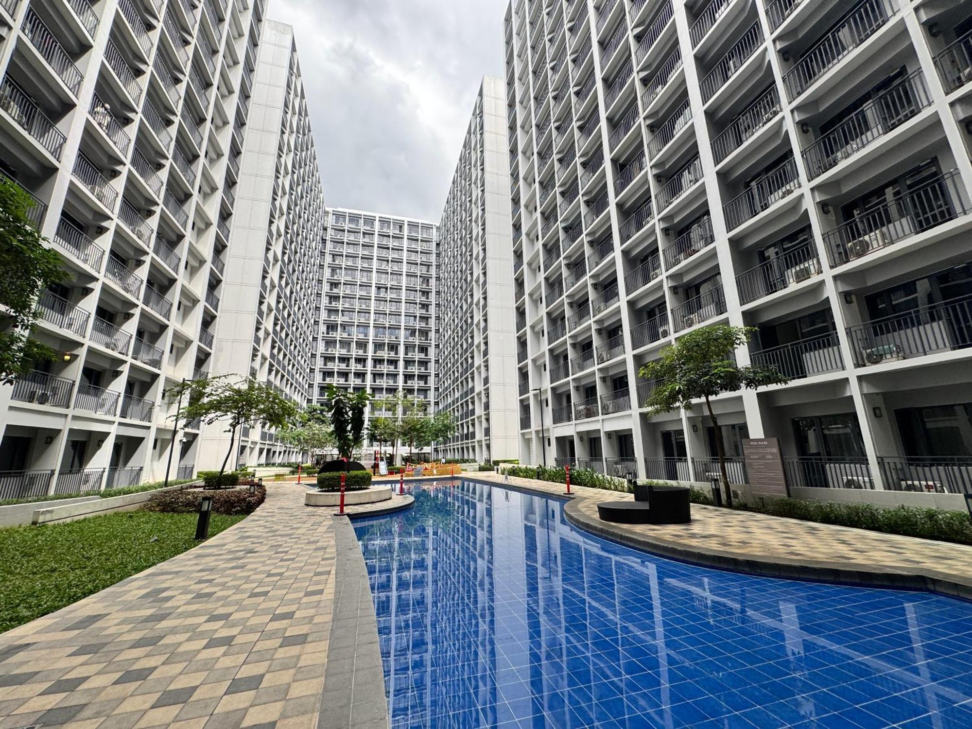 Apartment 14102 Shore 2 Residences Cozy 1br With Balcony By Prime Manila